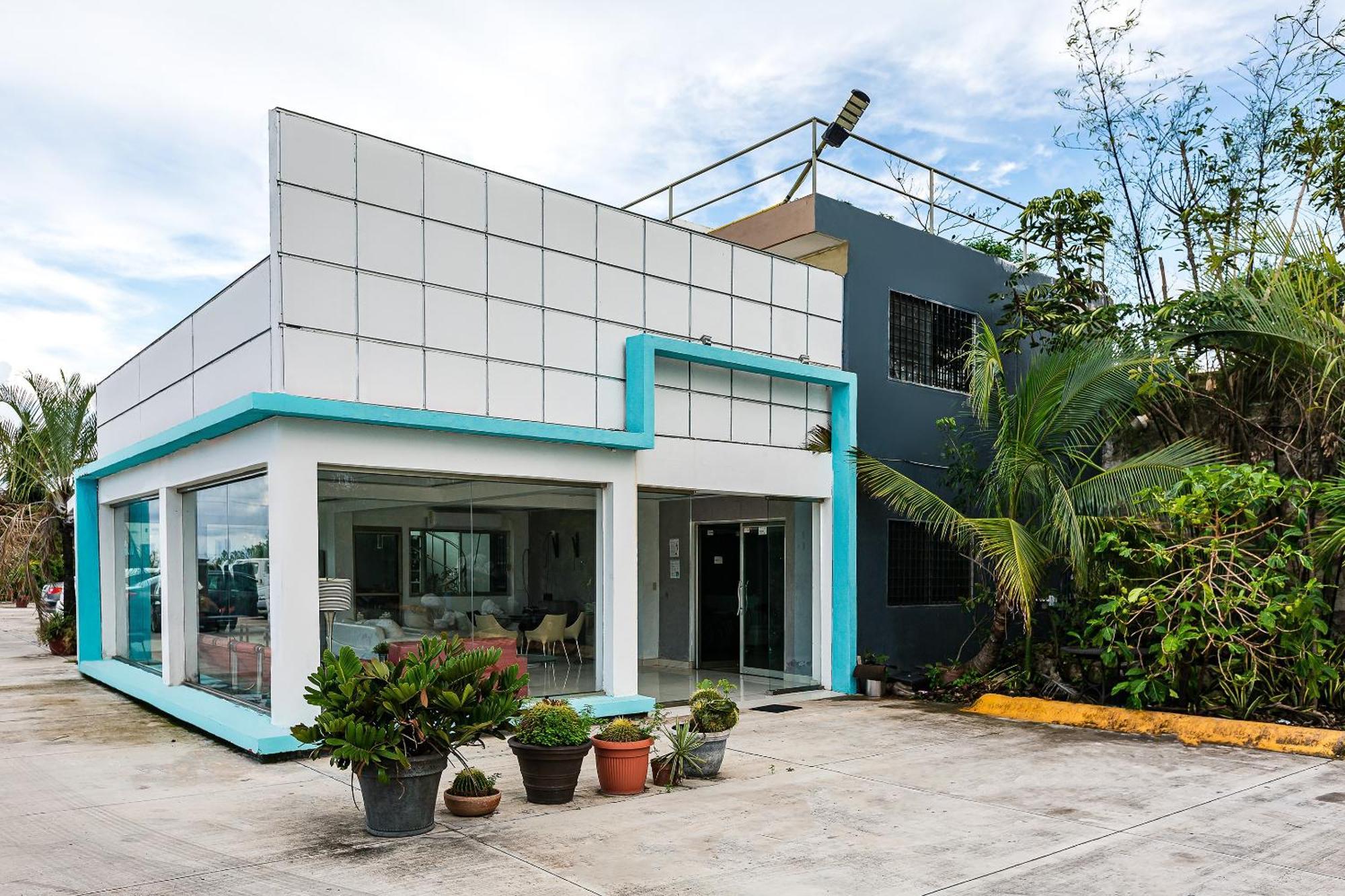 Capital O Cancun International Airport 24 7 Exteriér fotografie